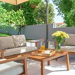 Gray Vila *