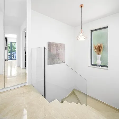 Gray Villa